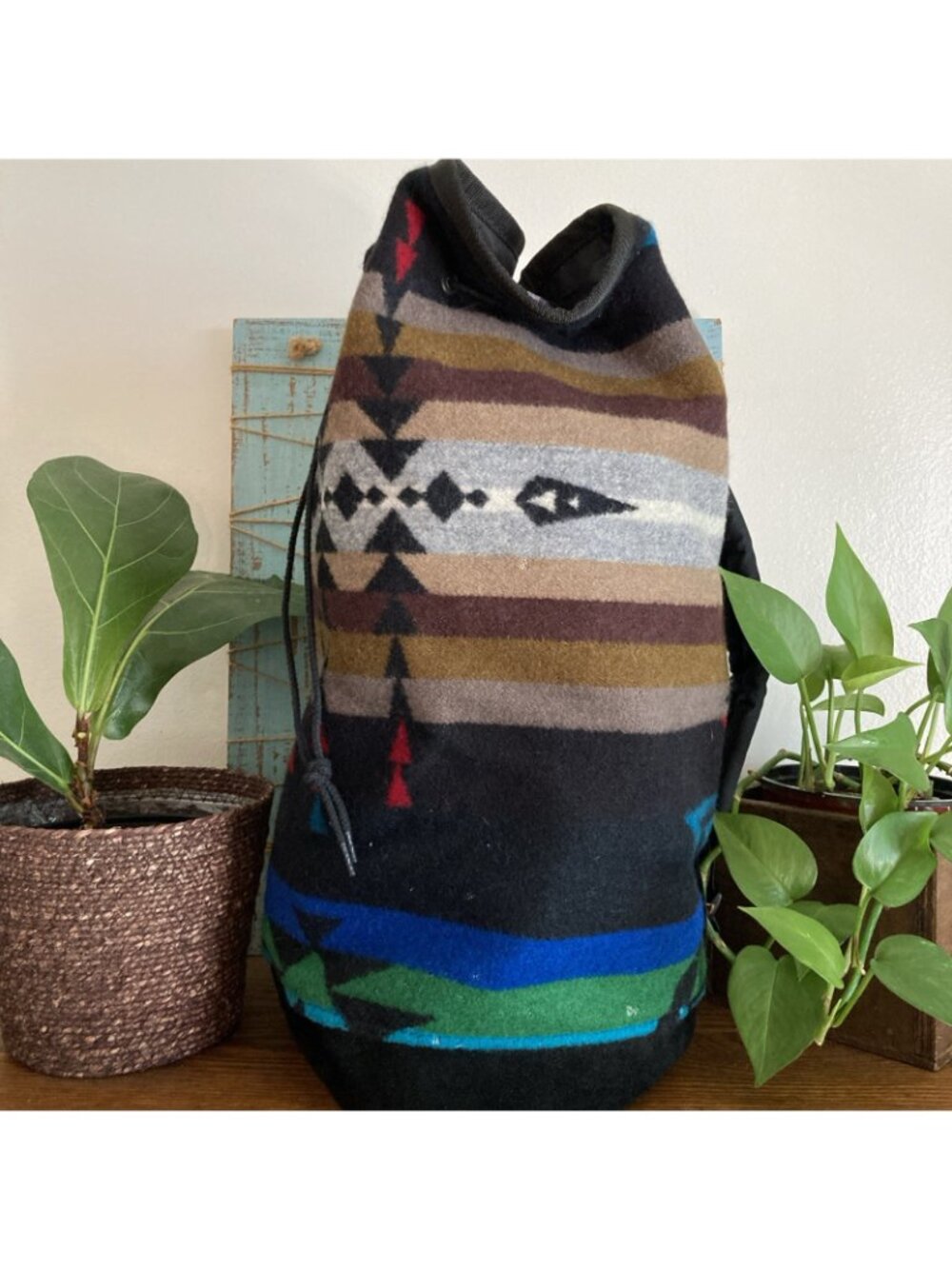 PENDLETON Aztec Print Wool Drawstring Duffle Slingpack - Picture 10 of 16